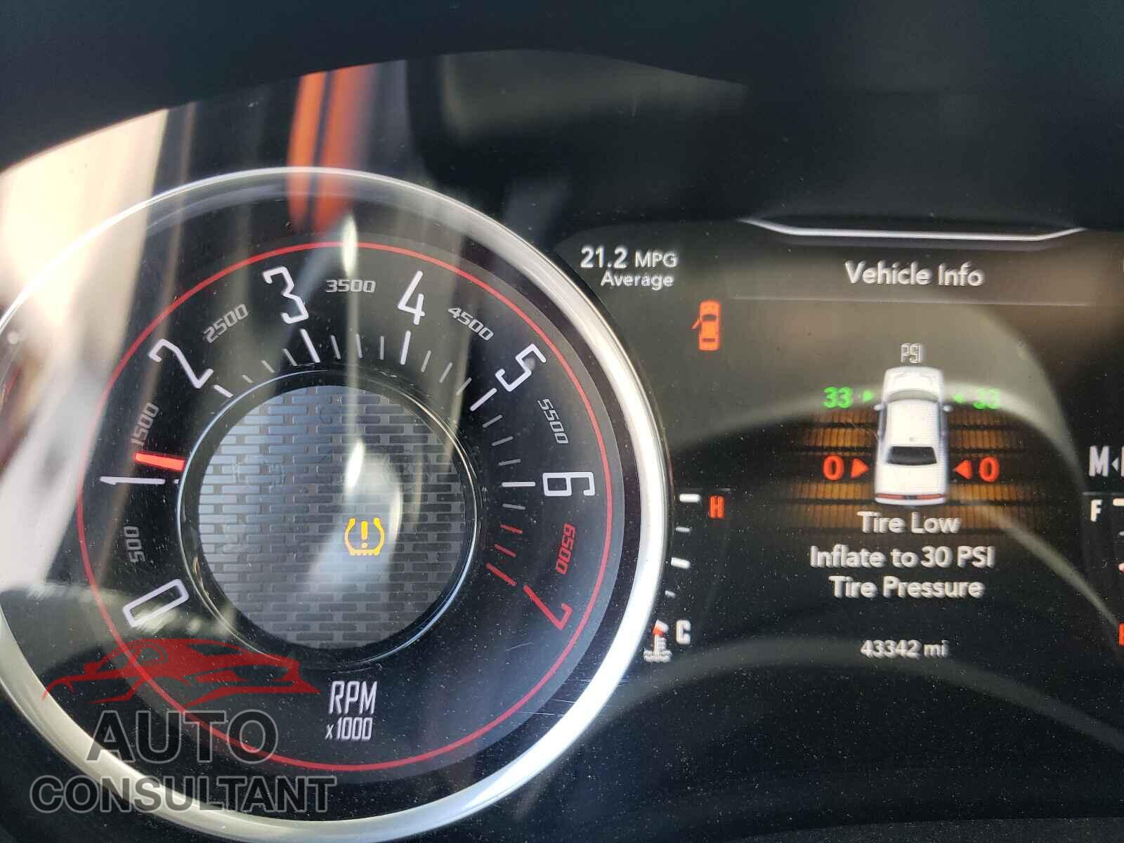 DODGE CHALLENGER 2017 - 2C3CDZGG8HH611835