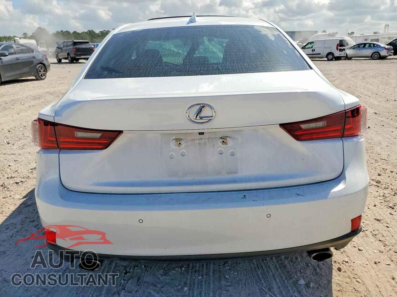 LEXUS IS 2014 - JTHBE1D28E5003636