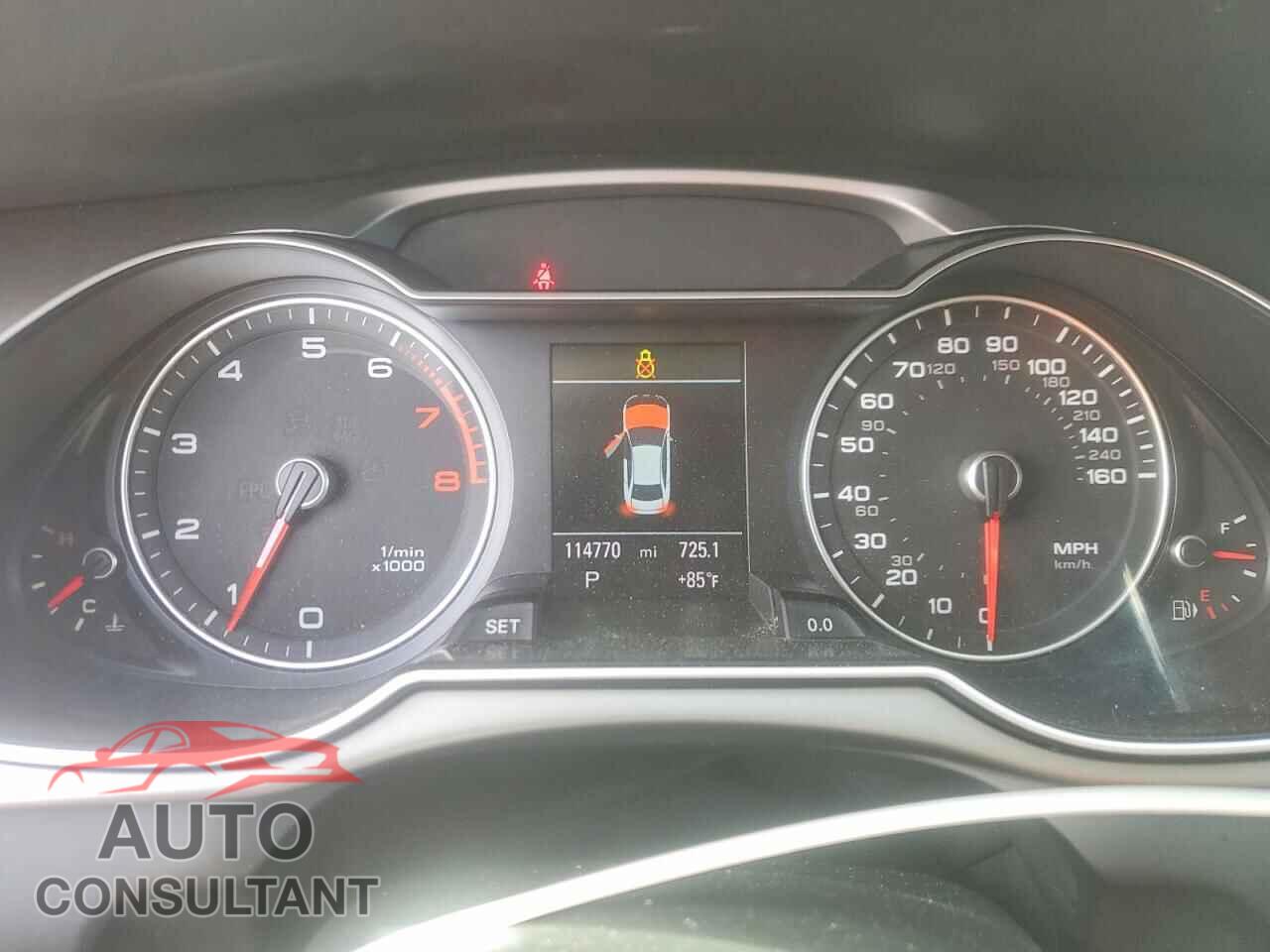 AUDI A4 2013 - WAUFFAFL0DN035224