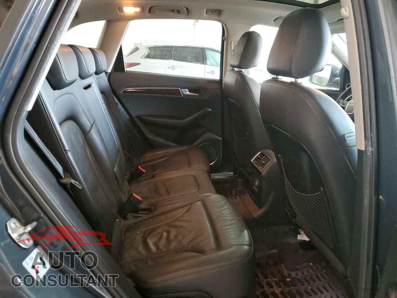 AUDI Q5 2010 - WA1LKAFP4AA105437