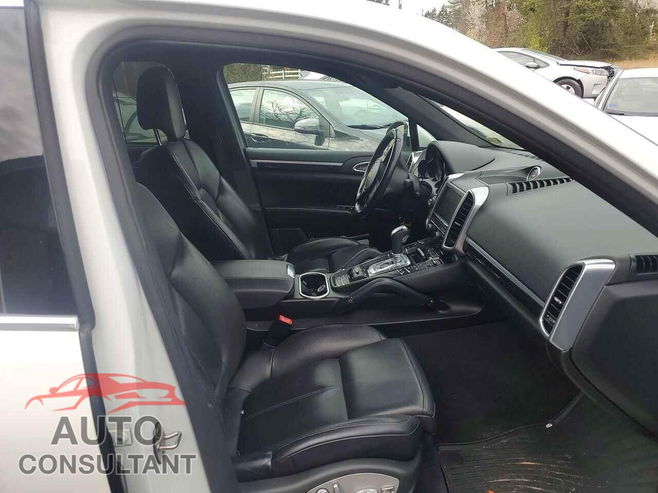 PORSCHE CAYENNE 2012 - WP1AE2A28CLA92574