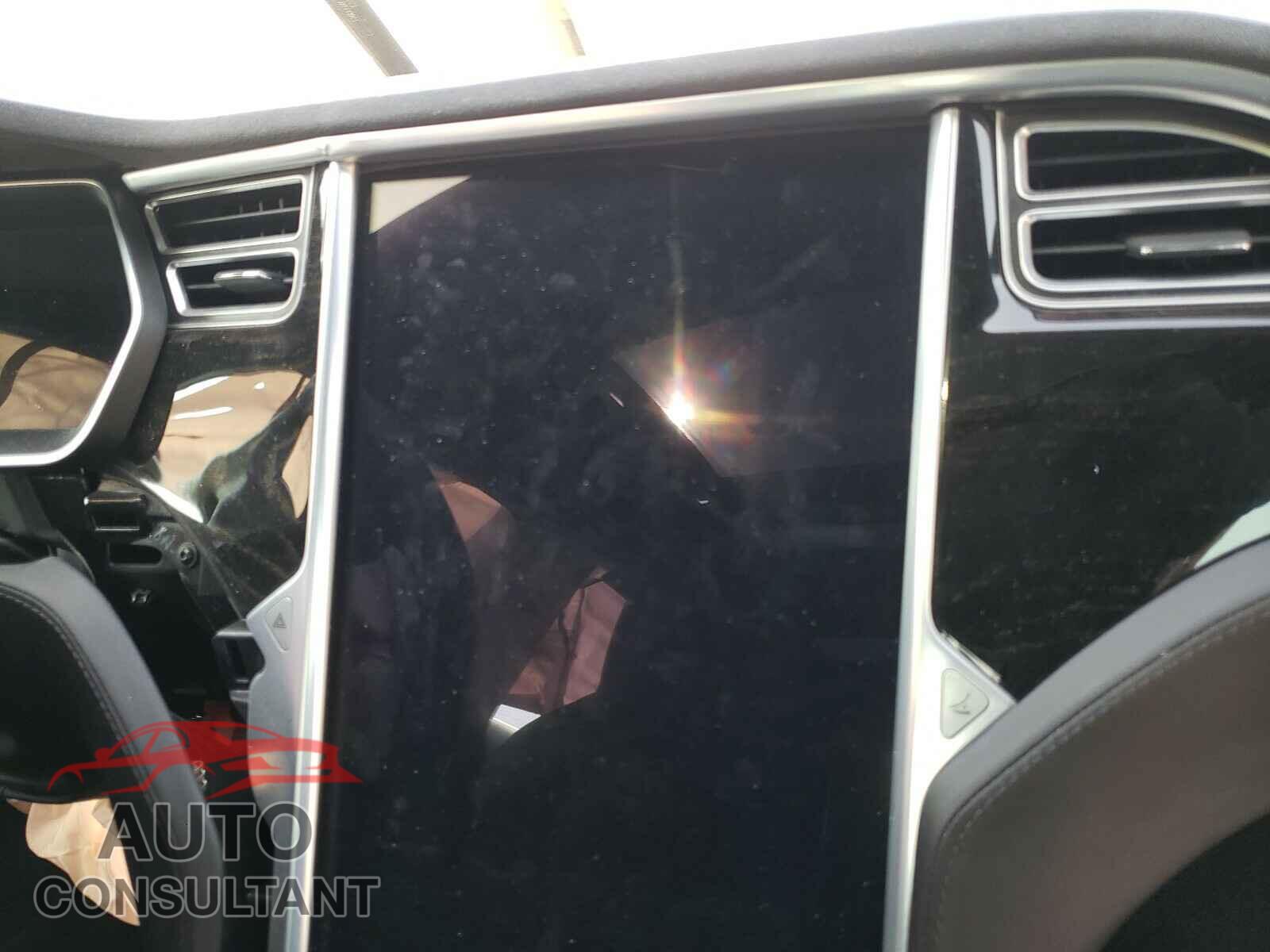 TESLA MODEL S 2016 - 5YJSA1E1XGF142414