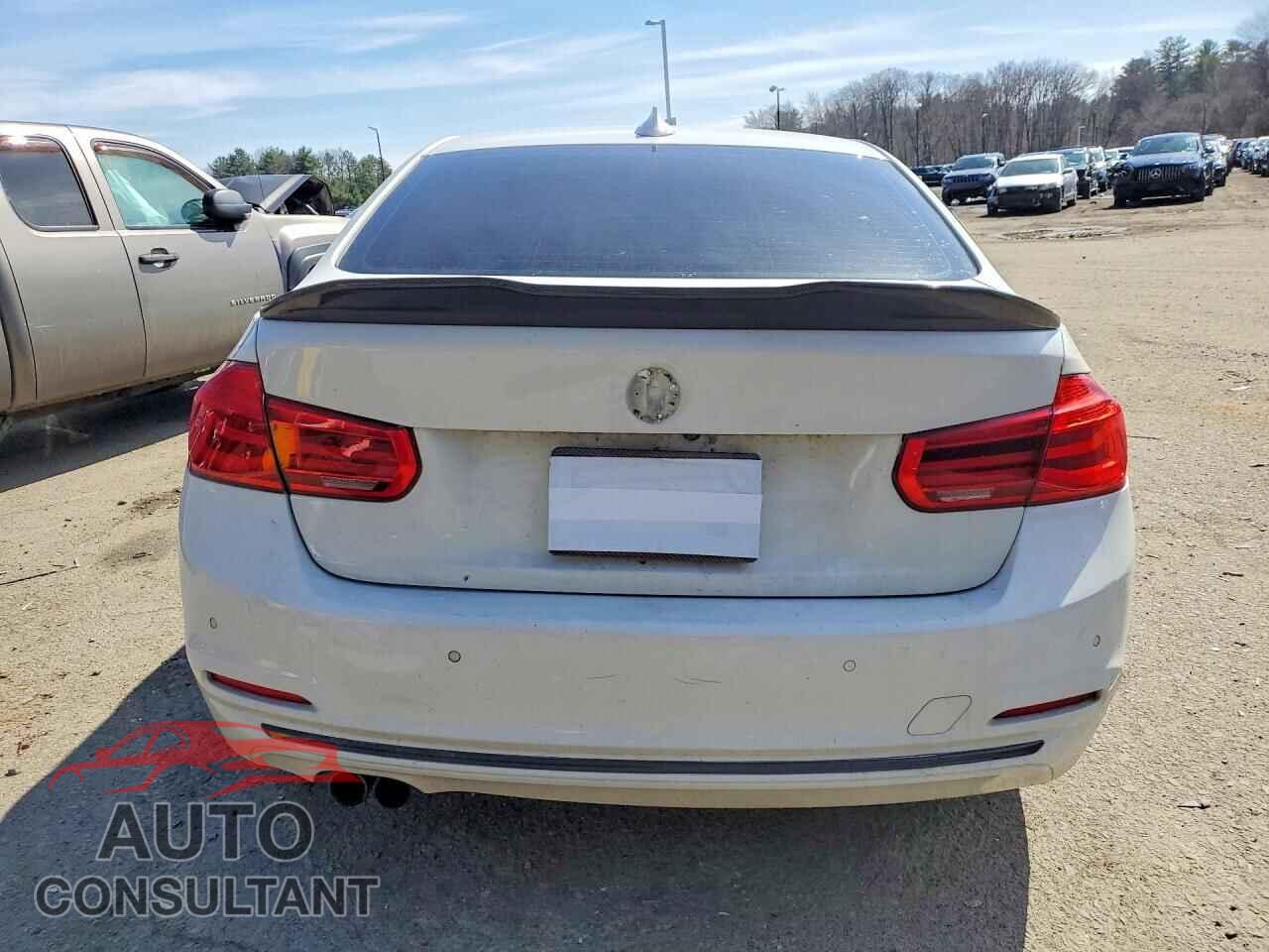 BMW 3 SERIES 2016 - WBA8E3G53GNU01592
