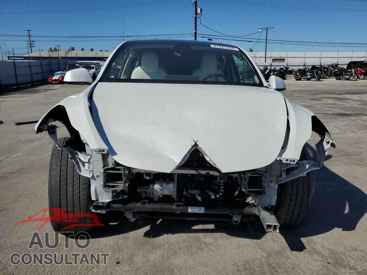 TESLA MODEL Y 2021 - 5YJYGDEE1MF098652