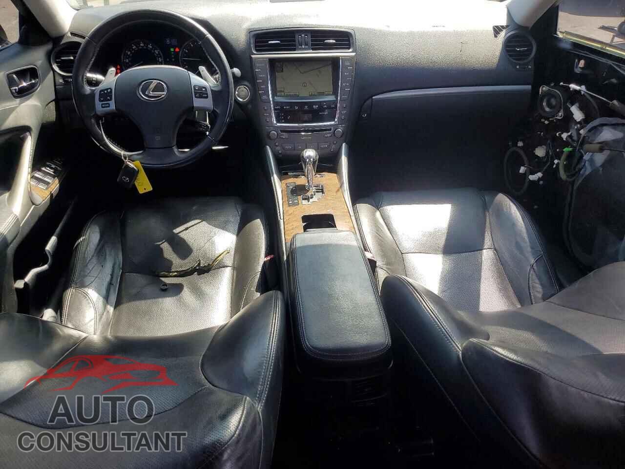 LEXUS IS 2011 - JTHBF5C27B5134915