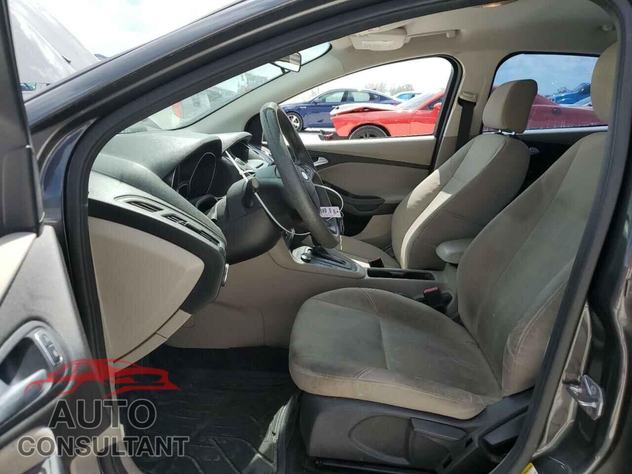 FORD FOCUS 2015 - 1FADP3F20FL345808