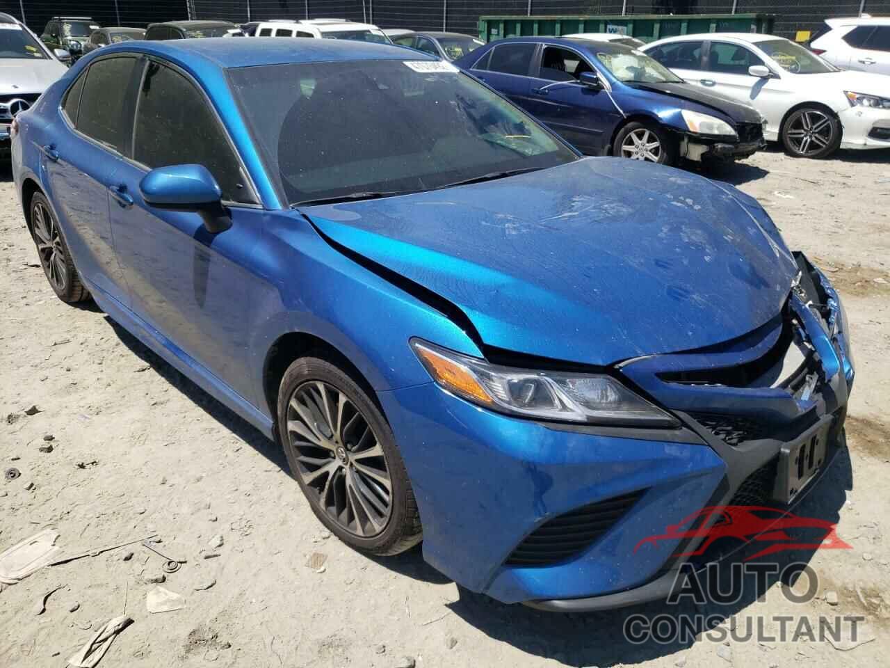 TOYOTA CAMRY 2018 - 4T1B11HK1JU033144
