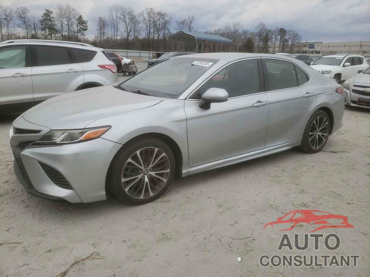 TOYOTA CAMRY 2018 - 4T1B11HK2JU549111