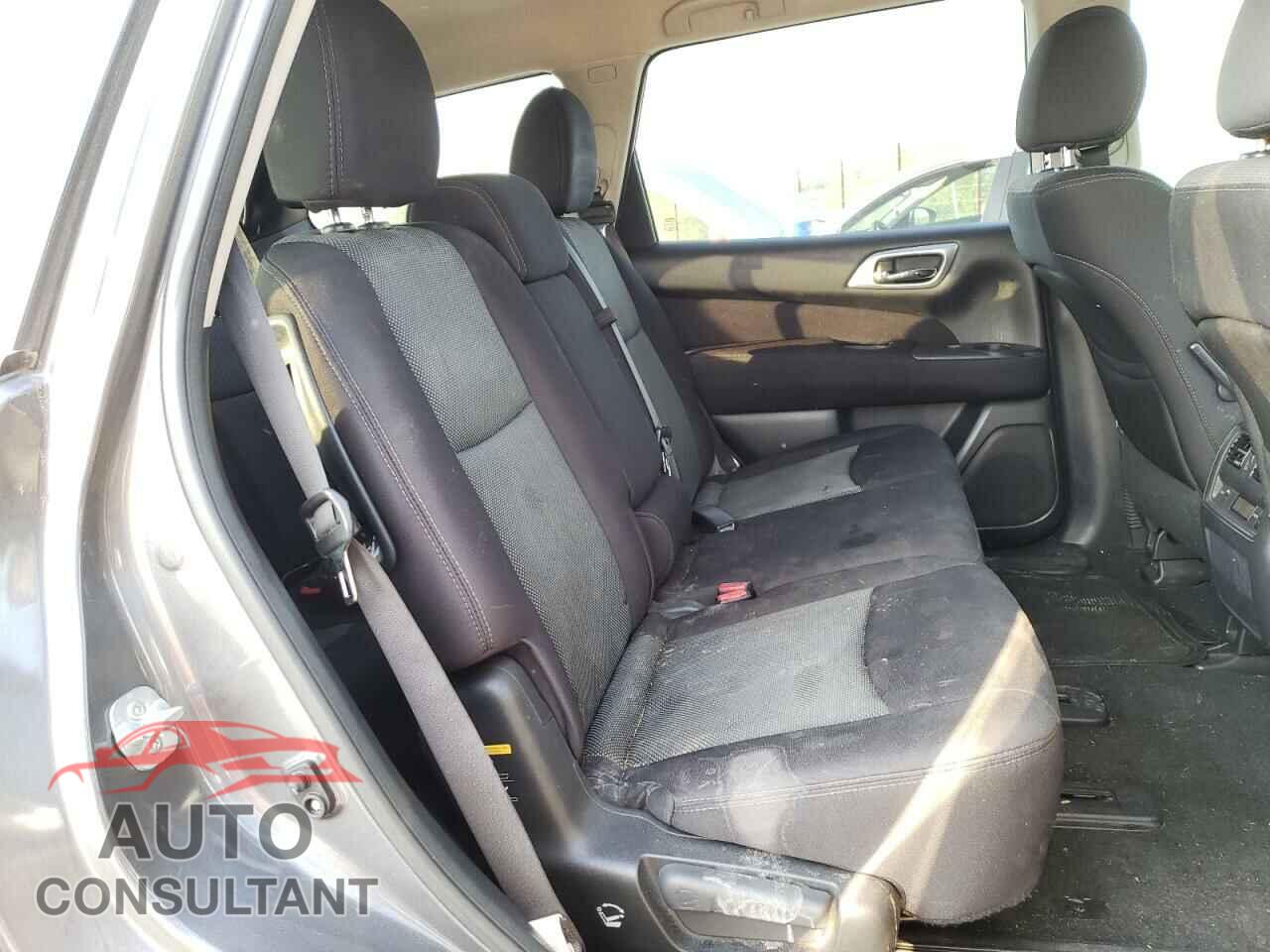 NISSAN PATHFINDER 2017 - 5N1DR2MM9HC606547