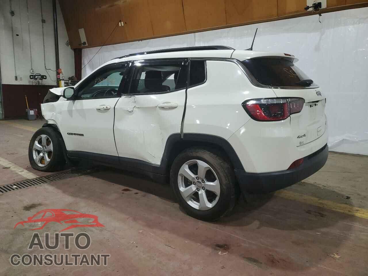 JEEP COMPASS 2018 - 3C4NJDBB3JT467488