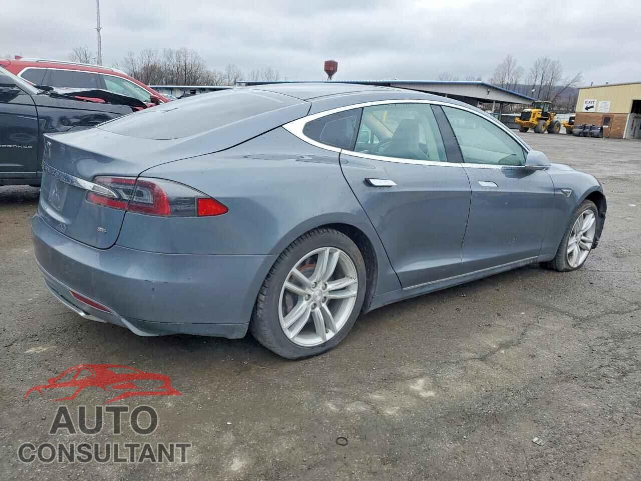 TESLA MODEL S 2014 - 5YJSA1H17EFP35849