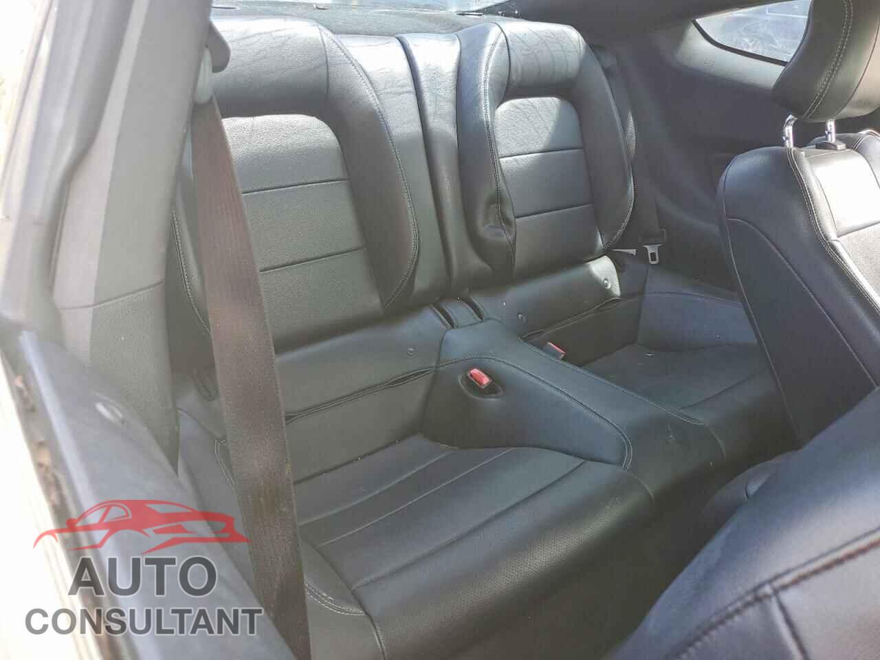 FORD MUSTANG 2015 - 1FA6P8TH2F5420026