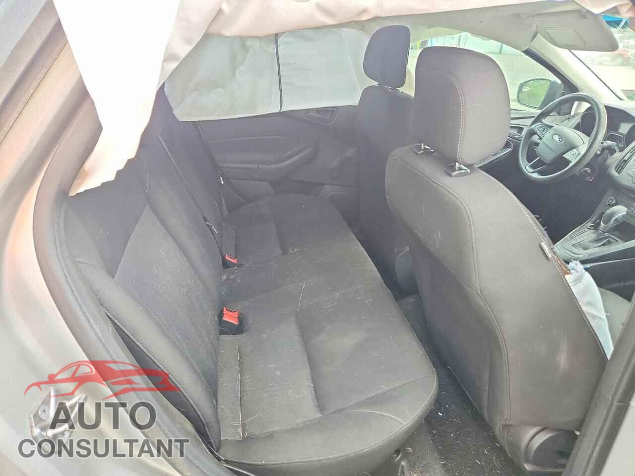 FORD FOCUS 2016 - 1FADP3E29GL301325