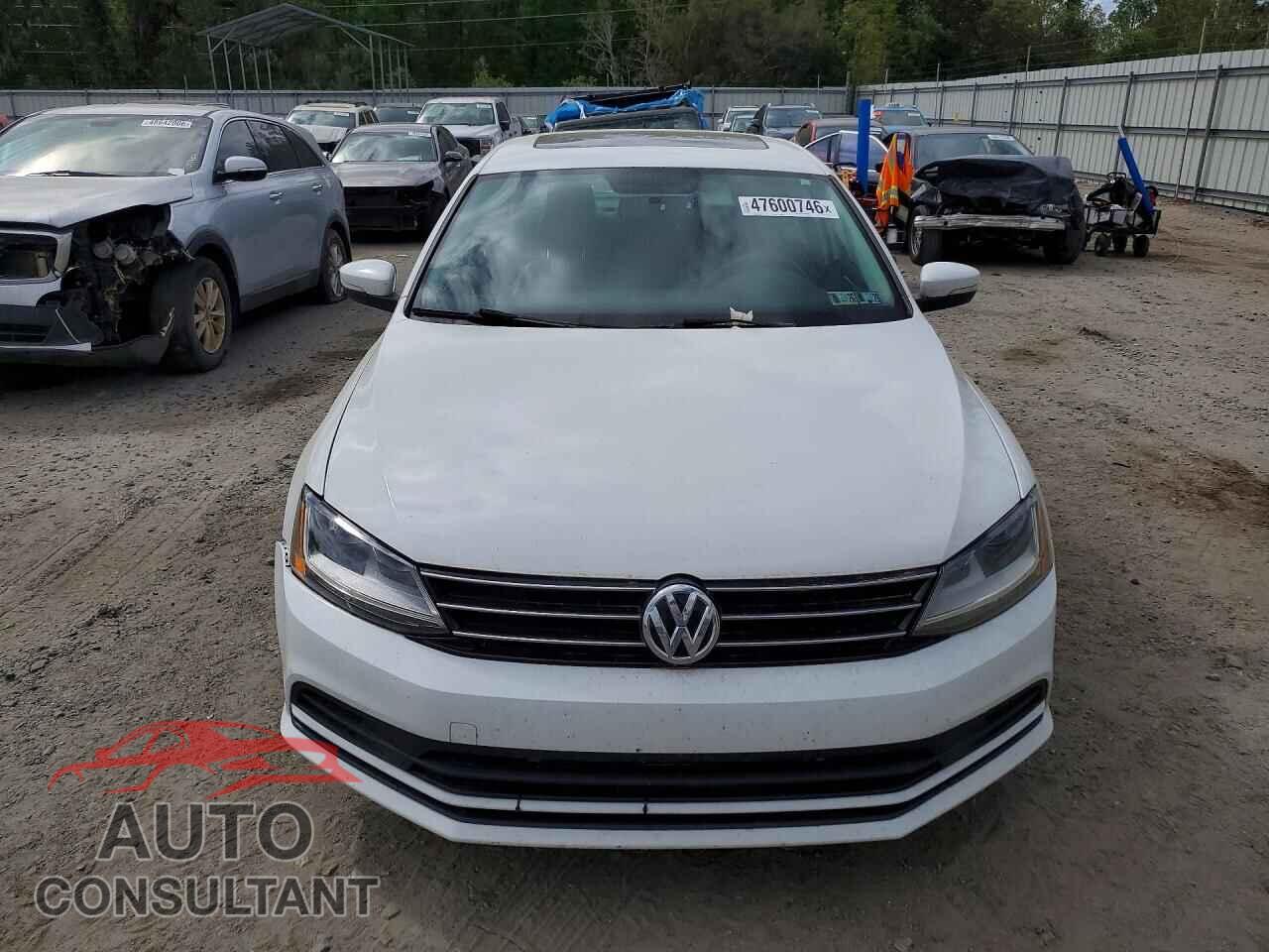 VOLKSWAGEN JETTA 2017 - 3VWDB7AJ4HM251735