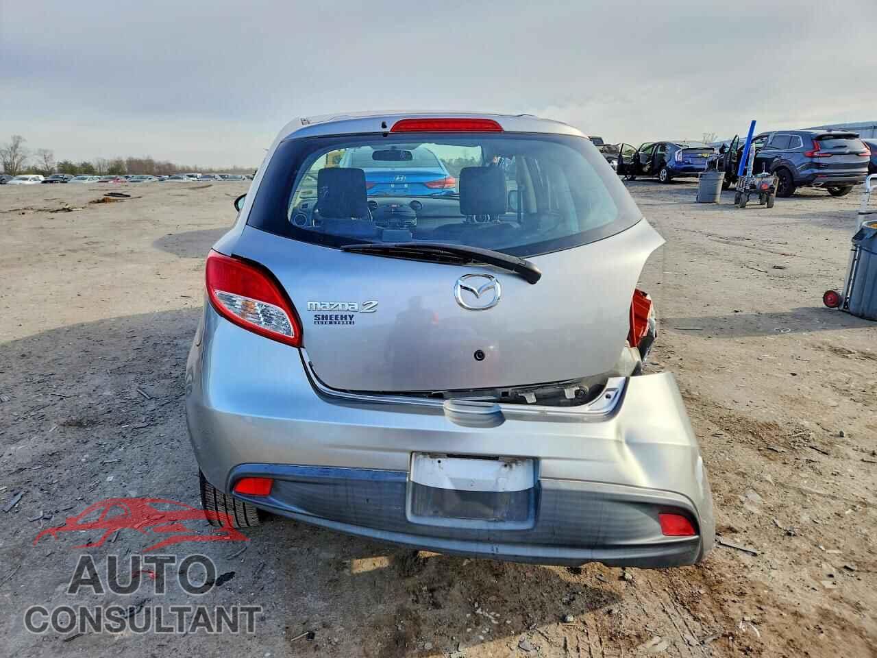 MAZDA 2 2014 - JM1DE1KY2E0174185