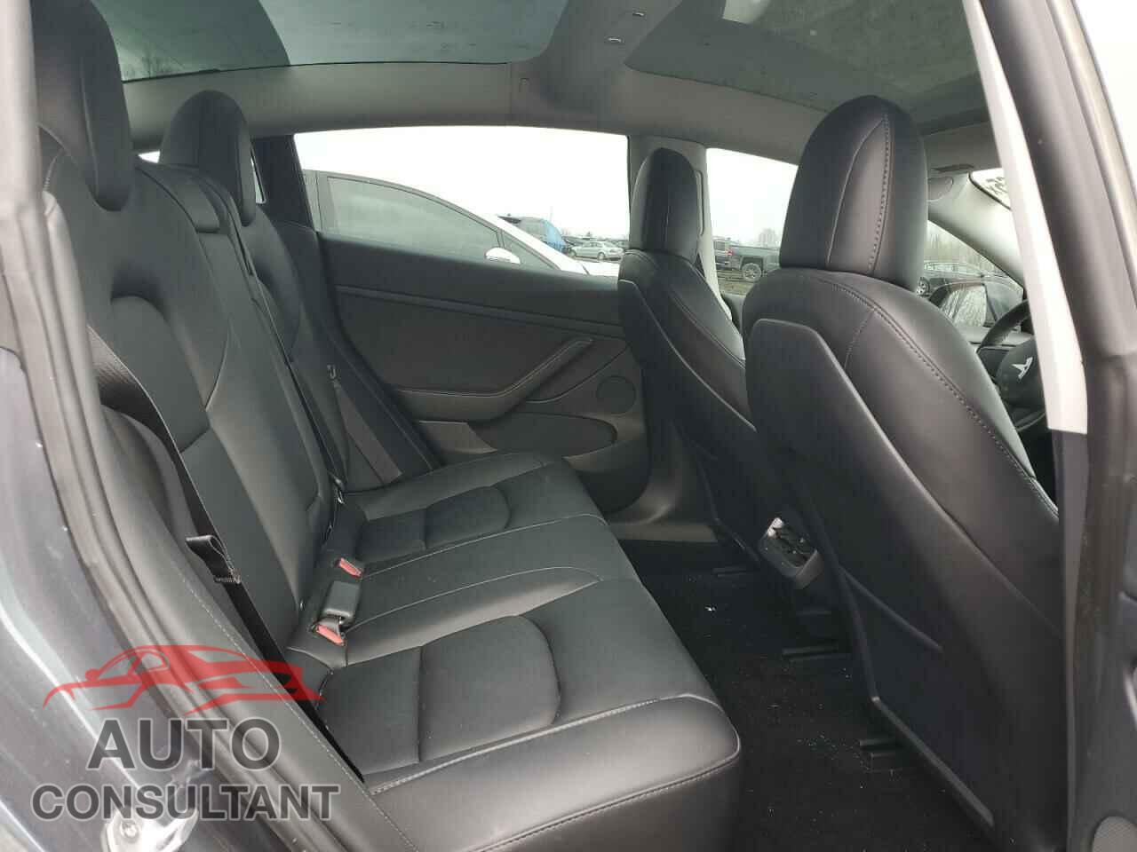 TESLA MODEL 3 2022 - 5YJ3E1EA3NF375976