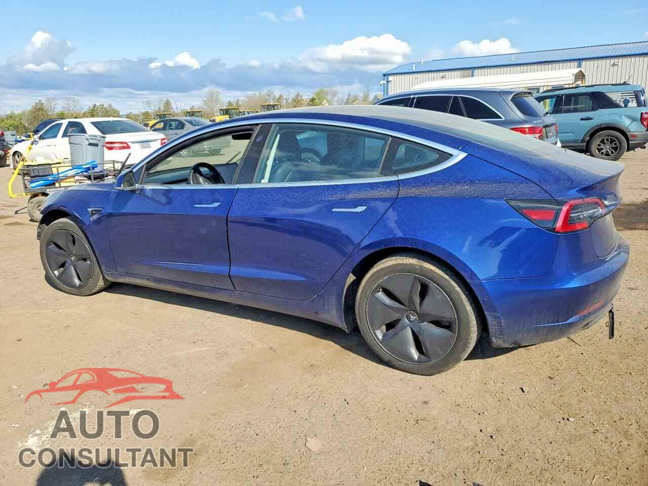 TESLA MODEL 3 2018 - 5YJ3E1EB0JF120298