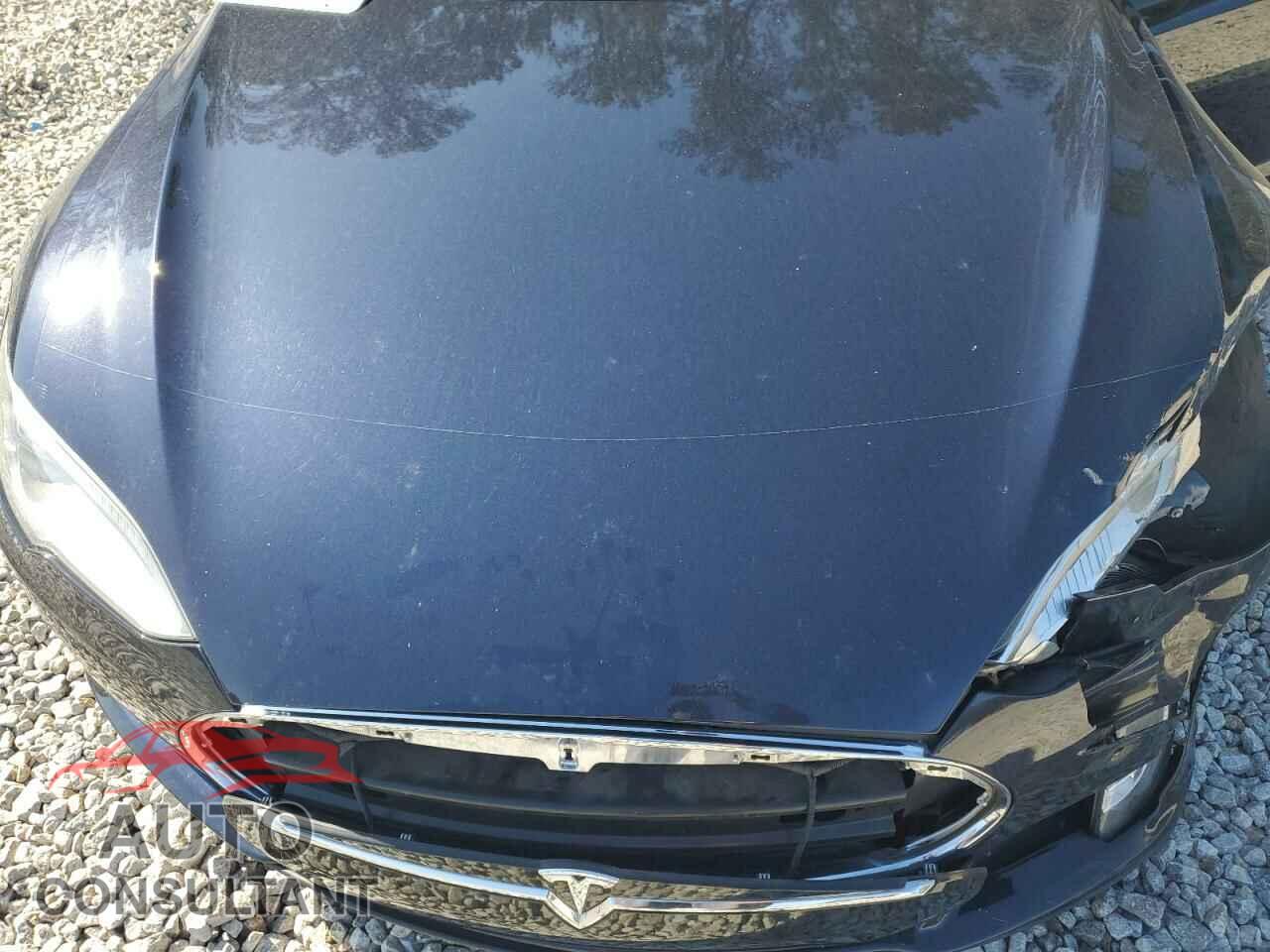 TESLA MODEL S 2013 - 5YJSA1DP6DFP22583