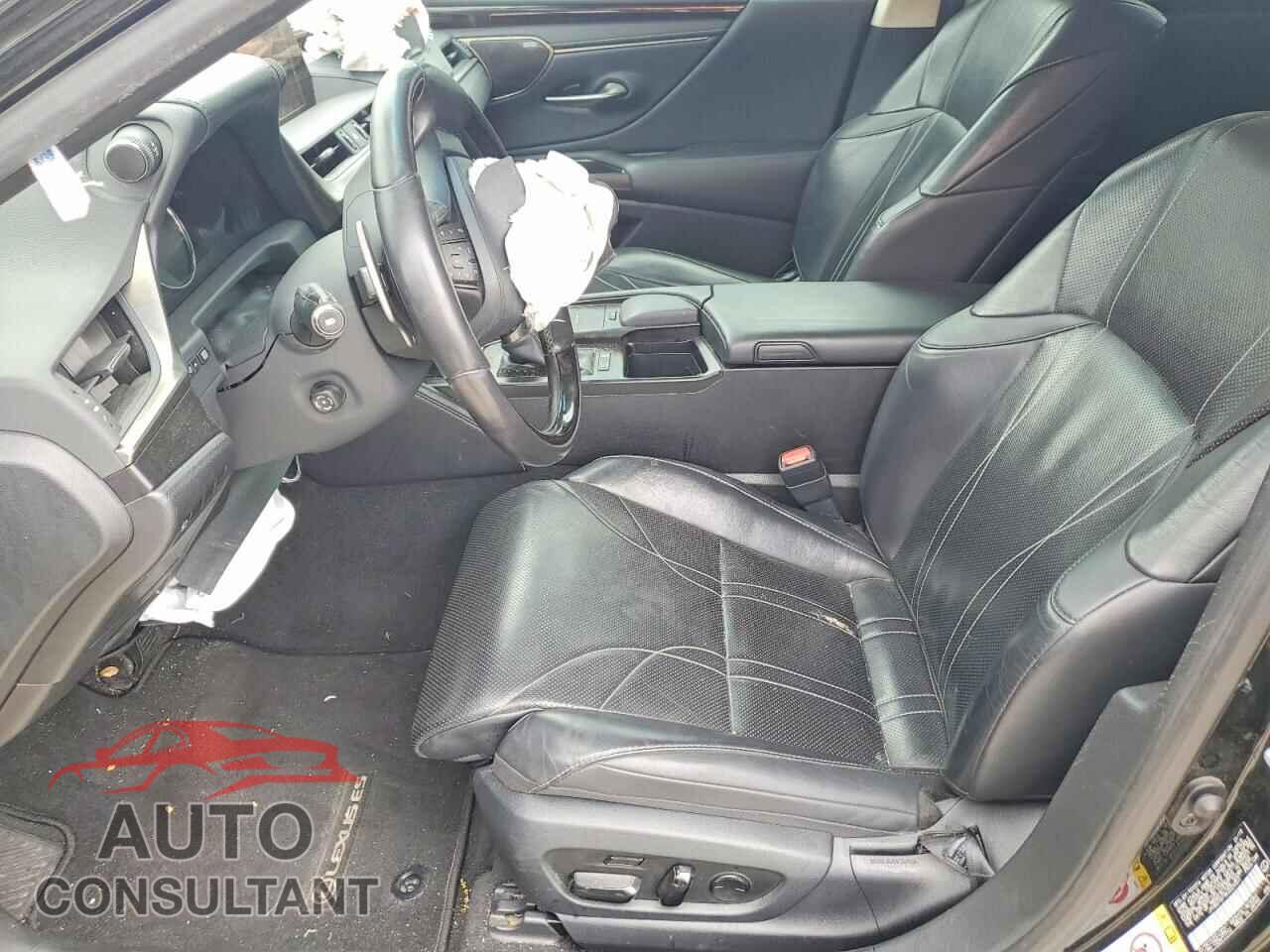 LEXUS ES300 2019 - JTHB21B19K2029307