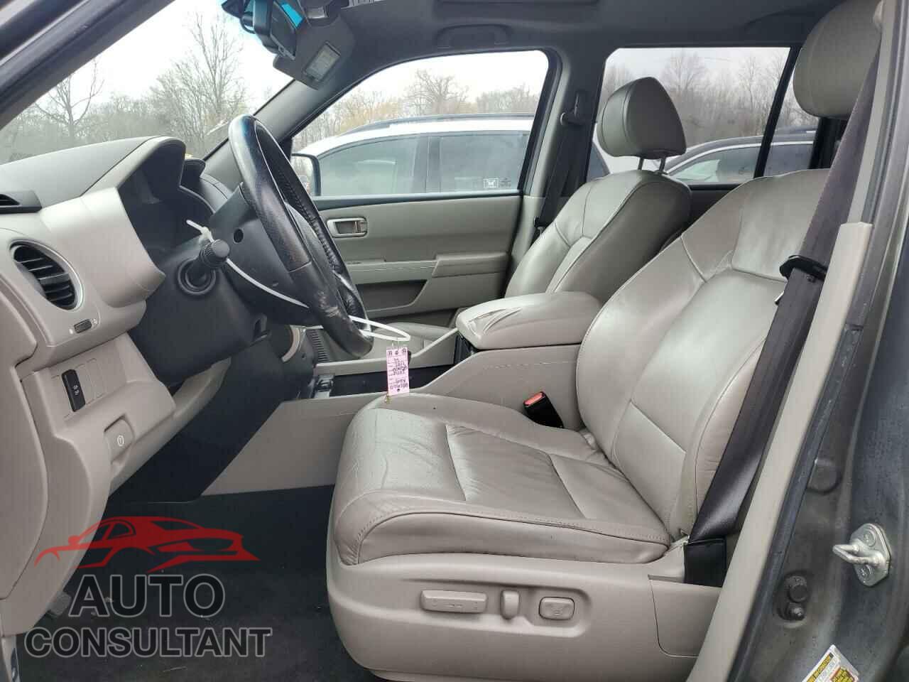 HONDA PILOT 2011 - 5FNYF4H51BB076338