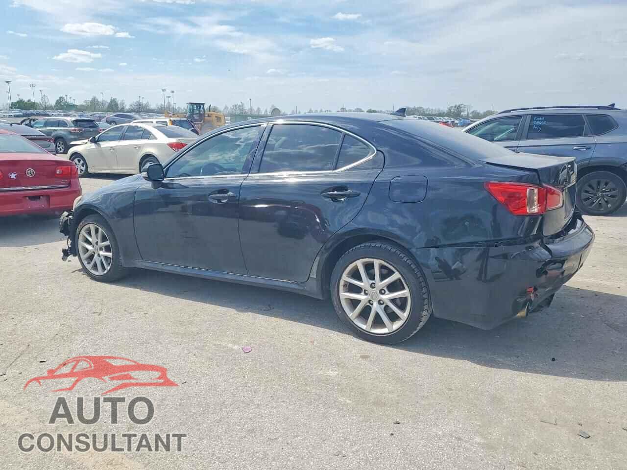 LEXUS IS 2012 - JTHCF5C25C5057855