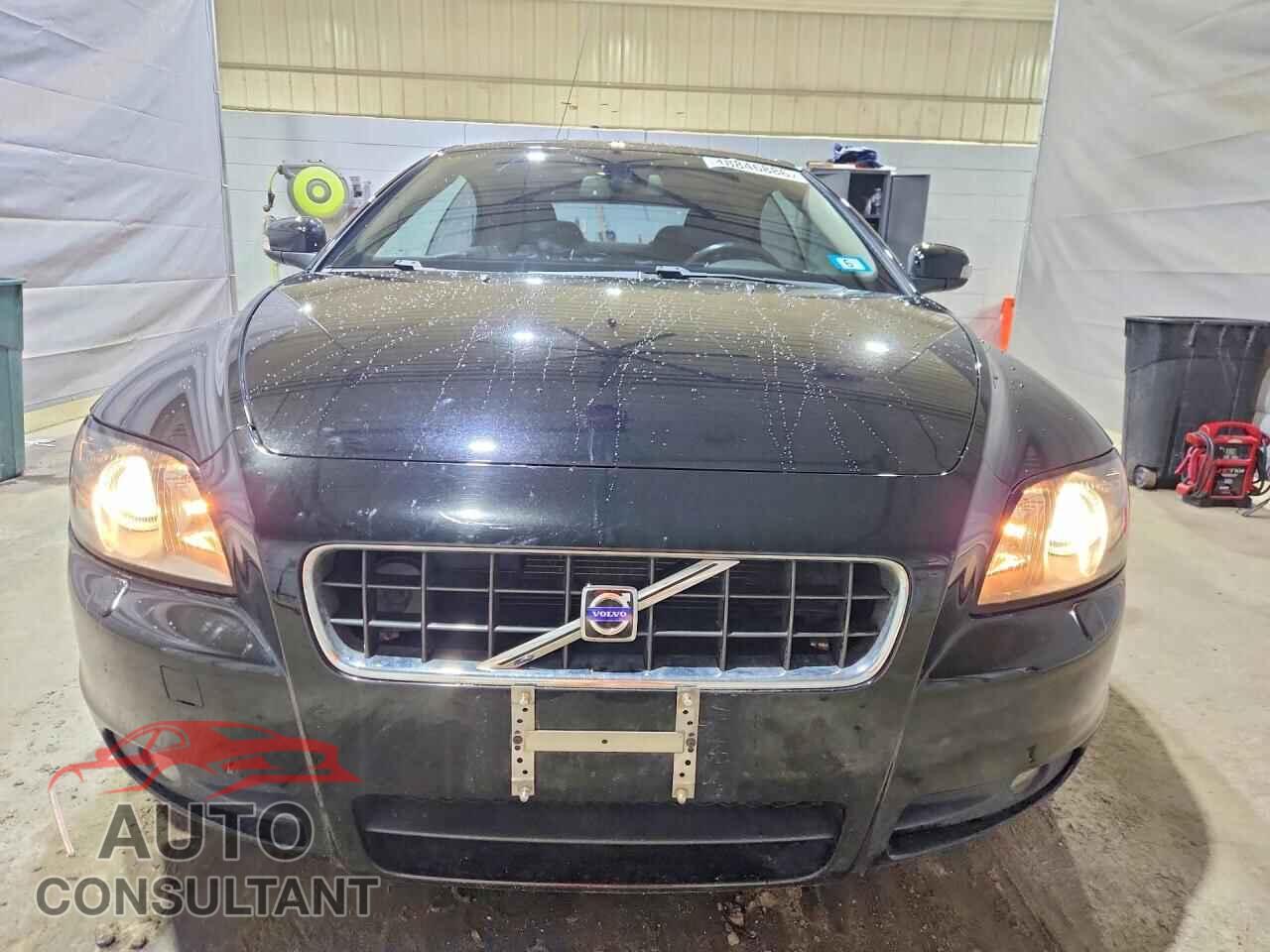 VOLVO C70 2010 - YV1672MC2AJ093017