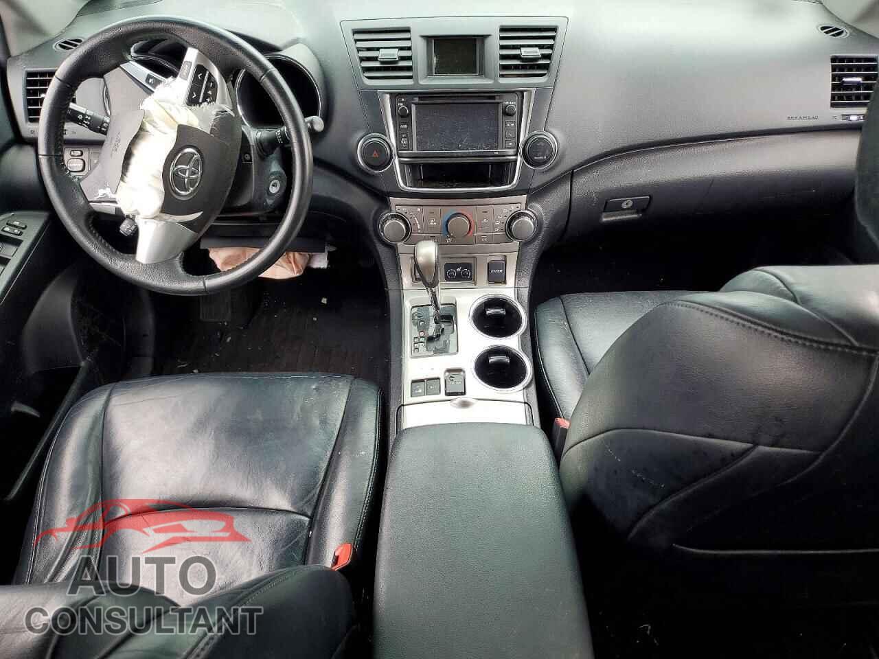 TOYOTA HIGHLANDER 2013 - 5TDBK3EH4DS276963