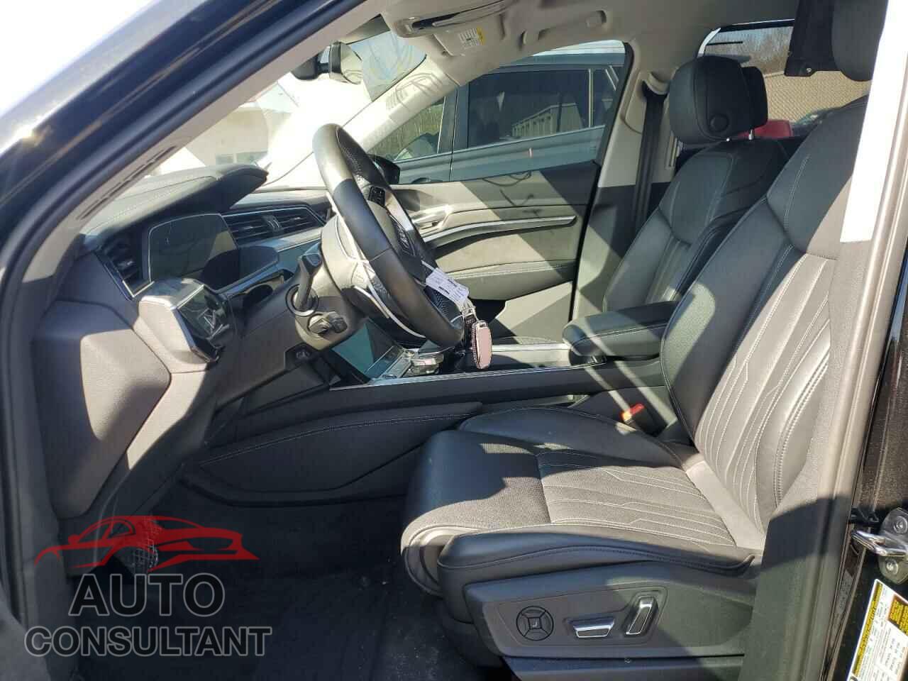AUDI E-TRON 2021 - WA1VAAGE3MB020015