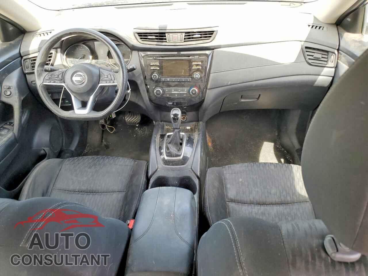 NISSAN ROGUE 2017 - KNMAT2MT9HP584154