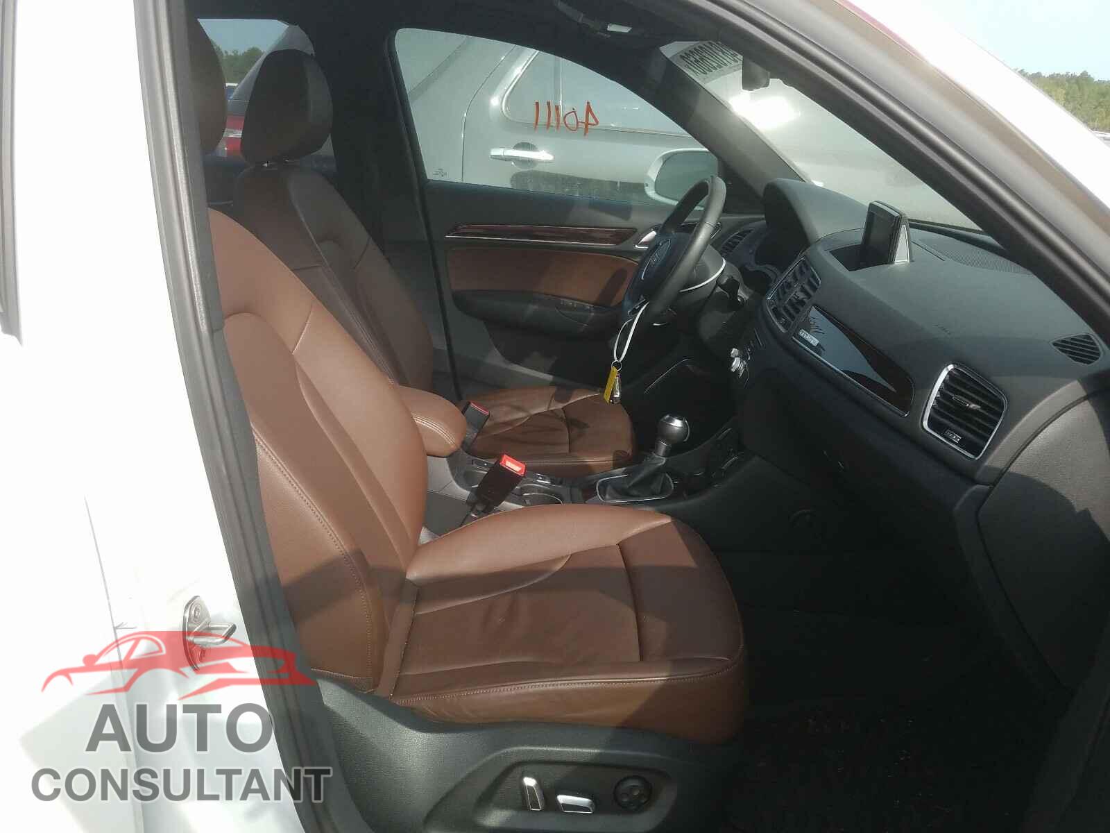 AUDI Q3 2016 - WA1GFCFS0GR018358