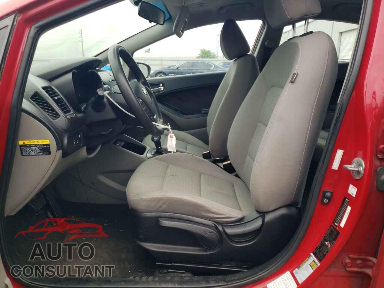 KIA FORTE 2016 - KNAFX4A68G5446374