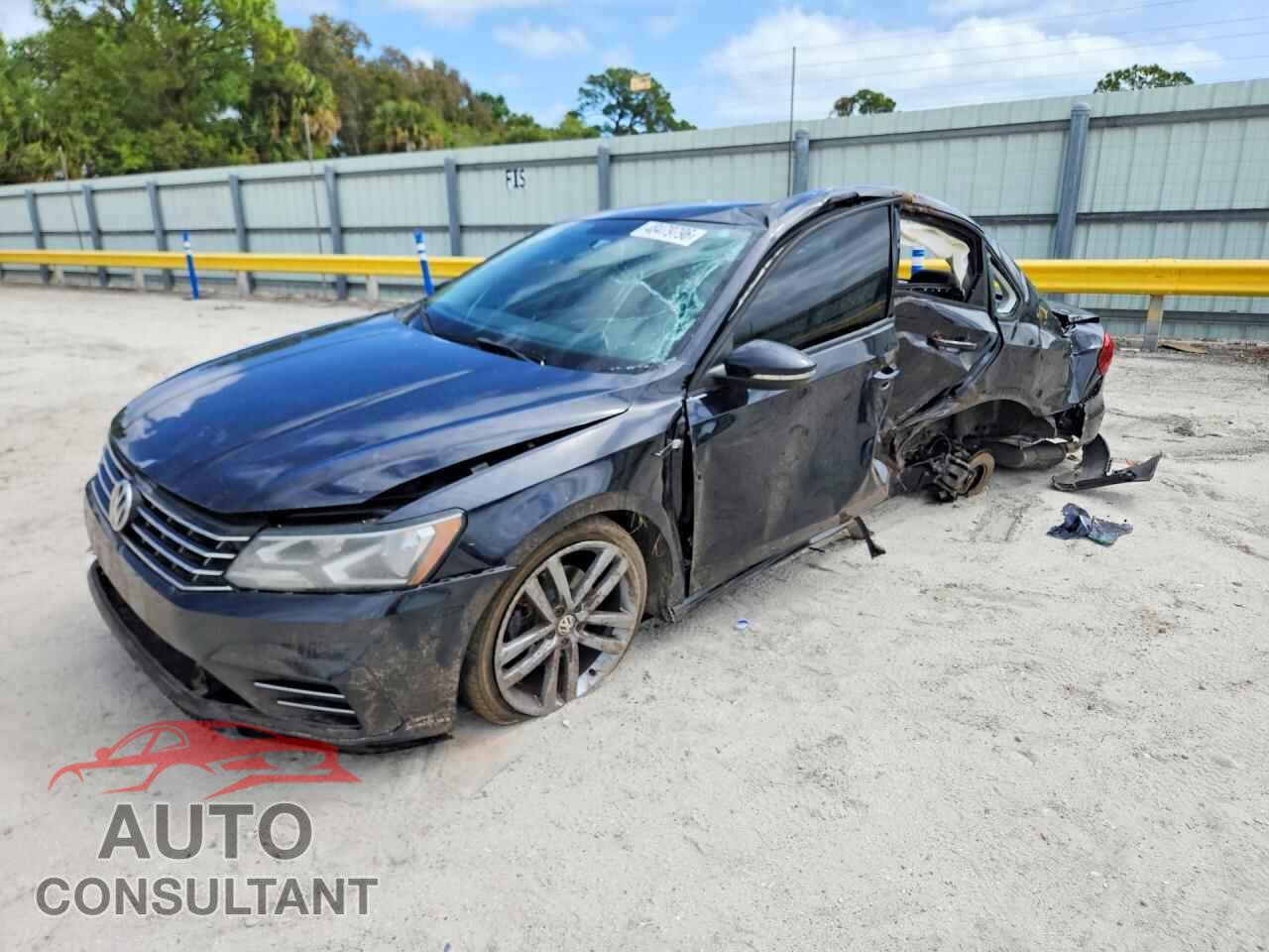 VOLKSWAGEN PASSAT 2018 - 1VWAA7A36JC009673