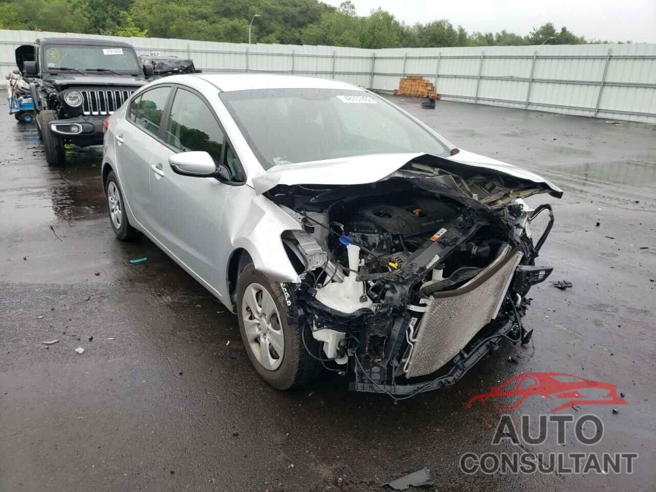 KIA FORTE 2018 - 3KPFK4A76JE265750