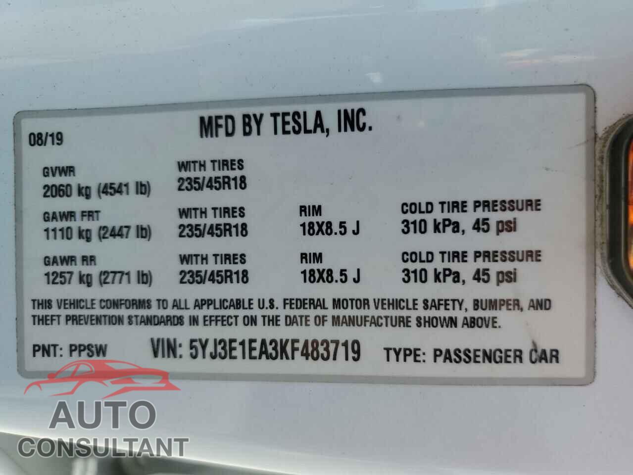 TESLA MODEL 3 2019 - 5YJ3E1EA3KF483719