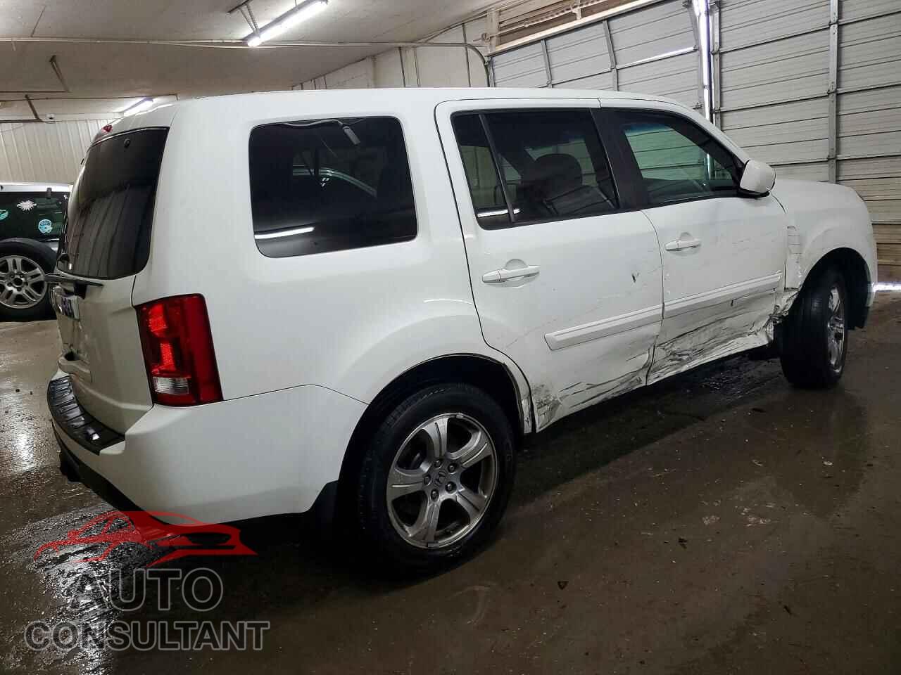 HONDA PILOT 2013 - 5FNYF3H6XDB038483