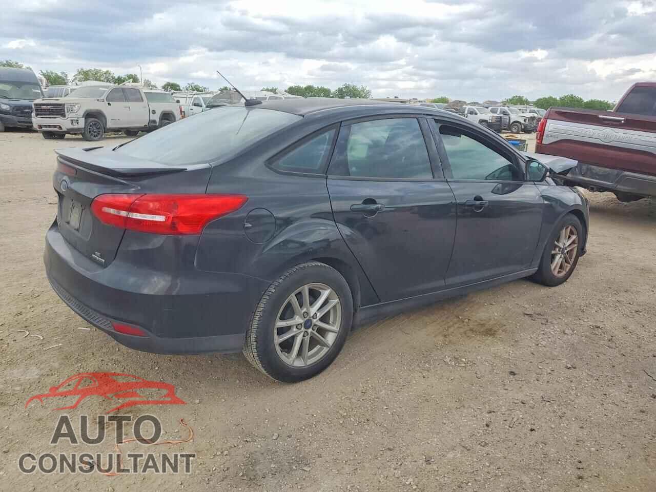 FORD FOCUS 2015 - 1FADP3F28FL305735
