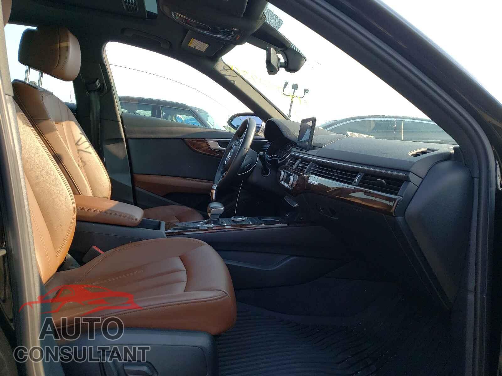 AUDI A4 2019 - WAUDNAF44KA015002