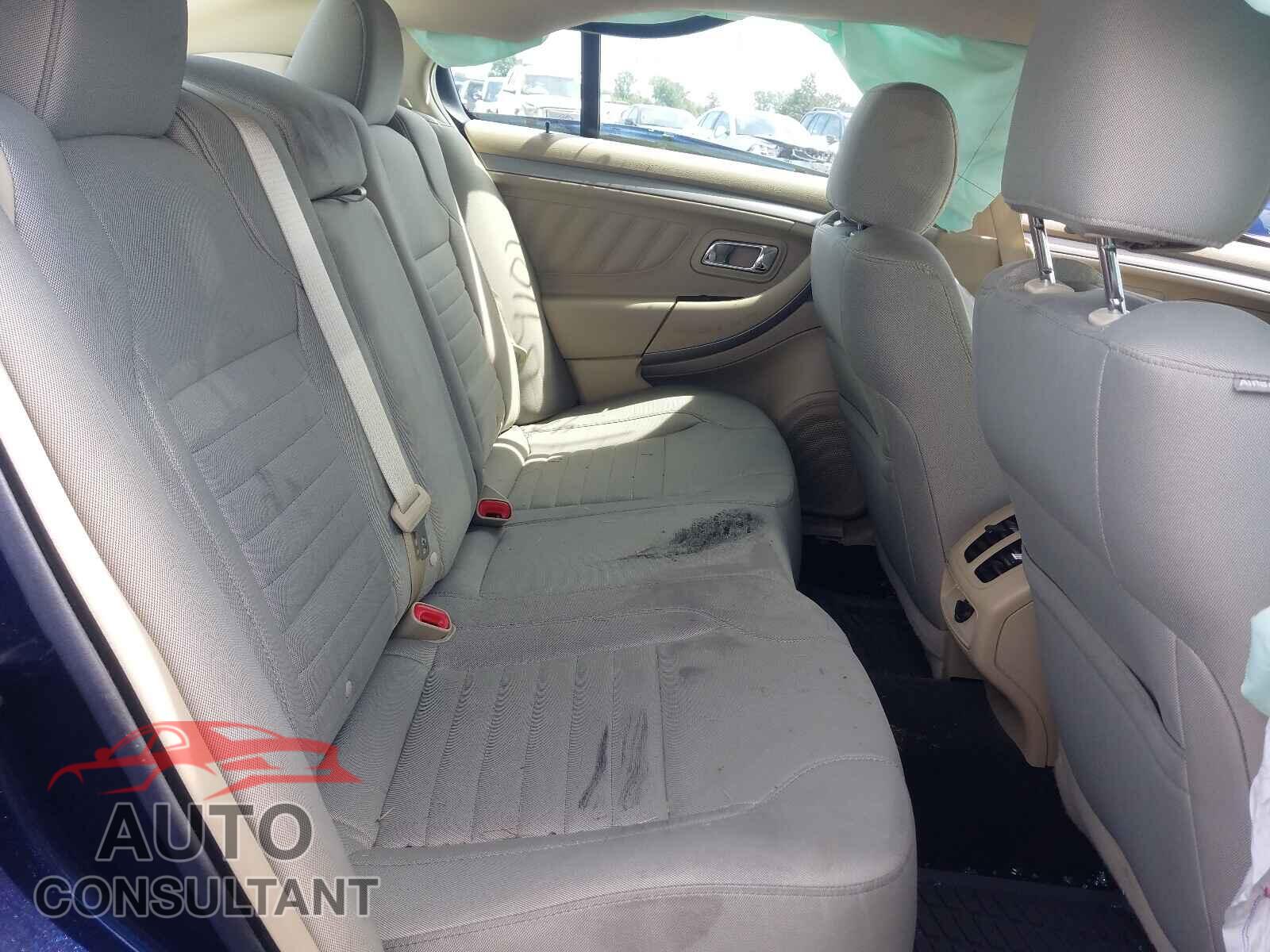 FORD TAURUS 2017 - 1FAHP2D88HG128845