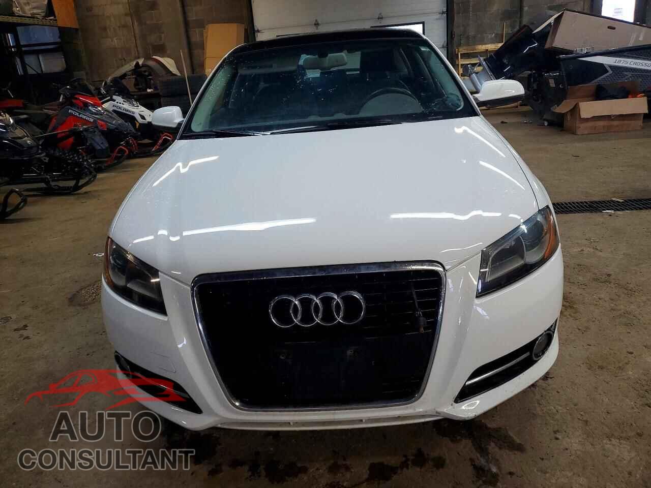 AUDI A3 2012 - WAUNECFM5CA087022