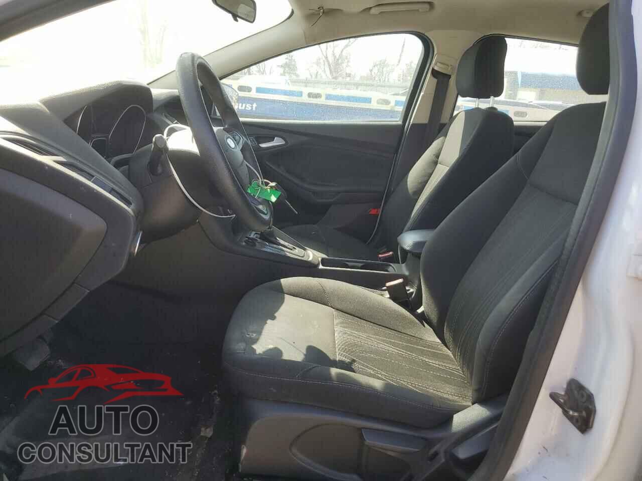 FORD FOCUS 2017 - 1FADP3F24HL304570