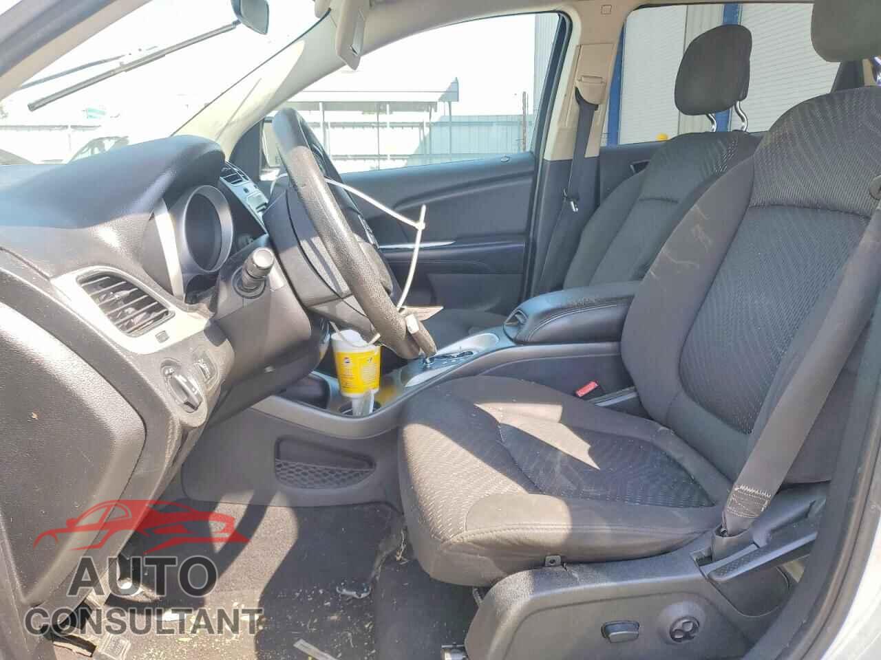 DODGE JOURNEY 2017 - 3C4PDCBG5HT532972