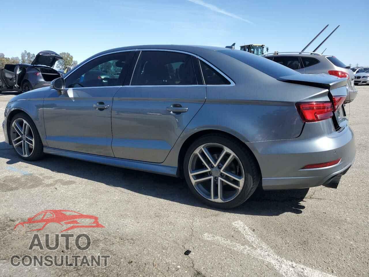 AUDI A3 2018 - WAUGUGFF1J1020869