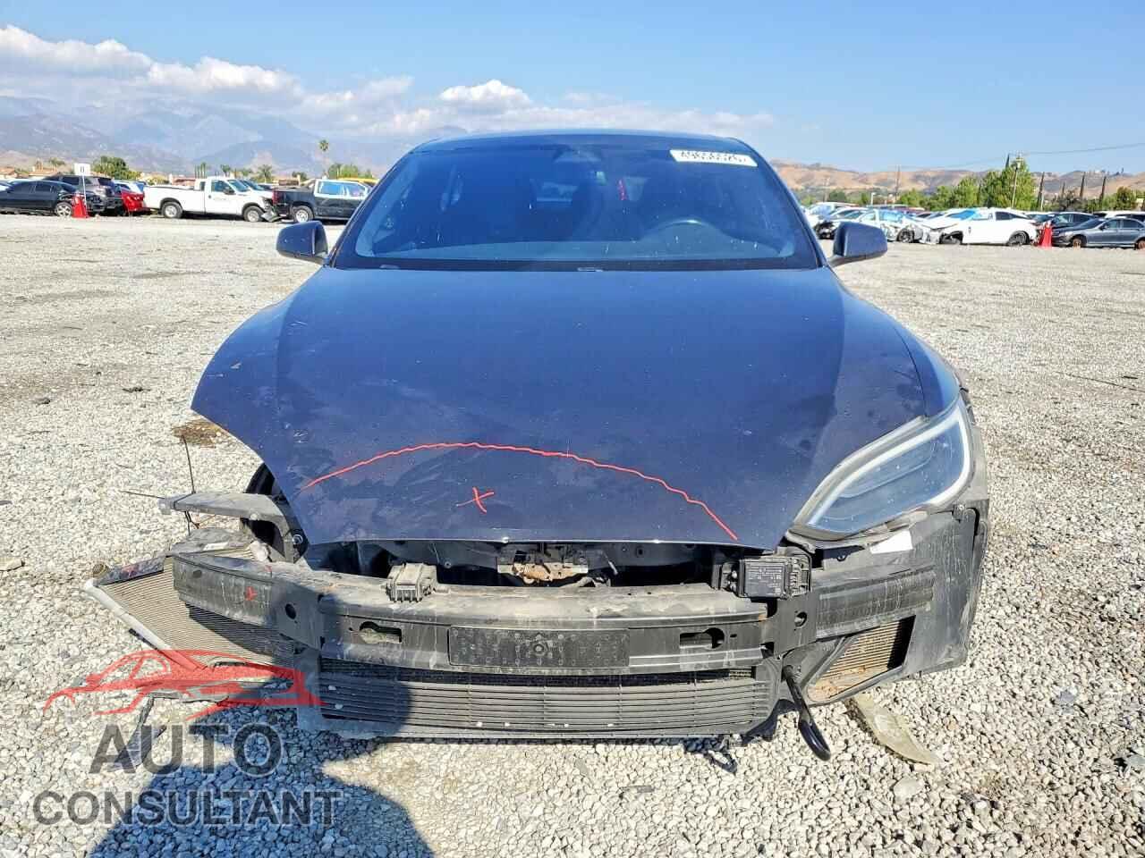 TESLA MODEL S 2018 - 5YJSA1E27JF242566