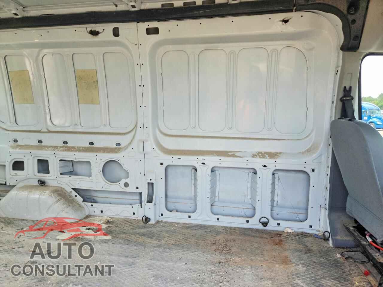 FORD TRANSIT 2017 - 1FTYR2CMXHKA88901