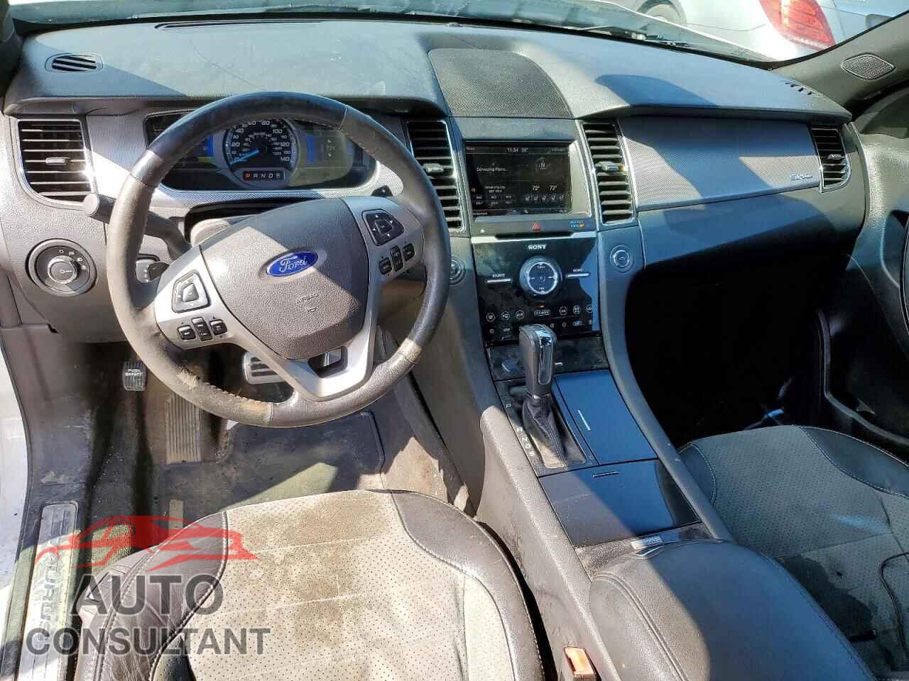 FORD TAURUS 2013 - 1FAHP2KT3DG159549
