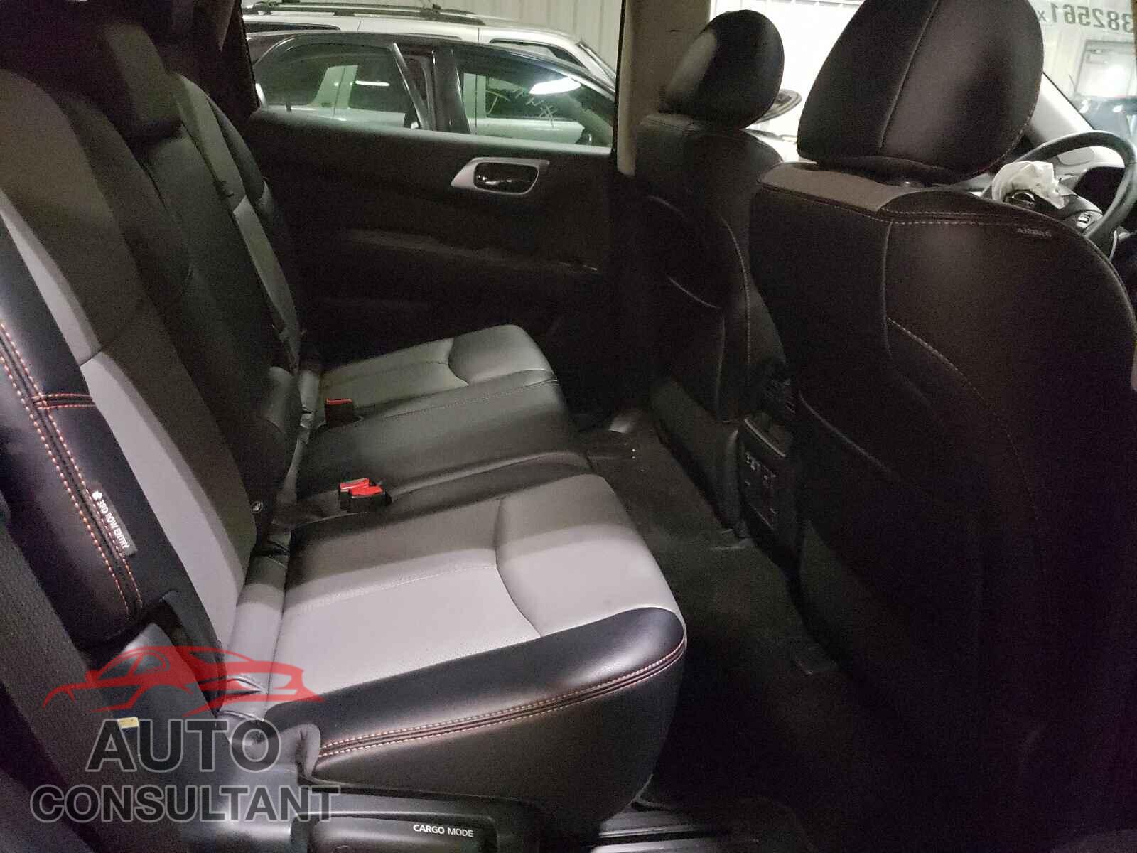 NISSAN PATHFINDER 2020 - 5N1DR2CM4LC626232