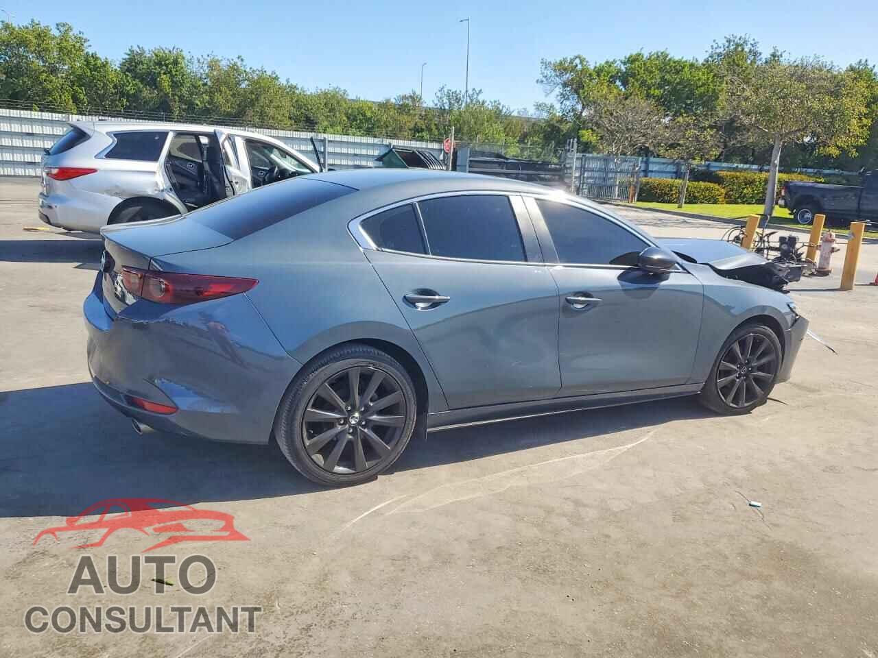 MAZDA 3 2023 - 3MZBPACM7PM377650