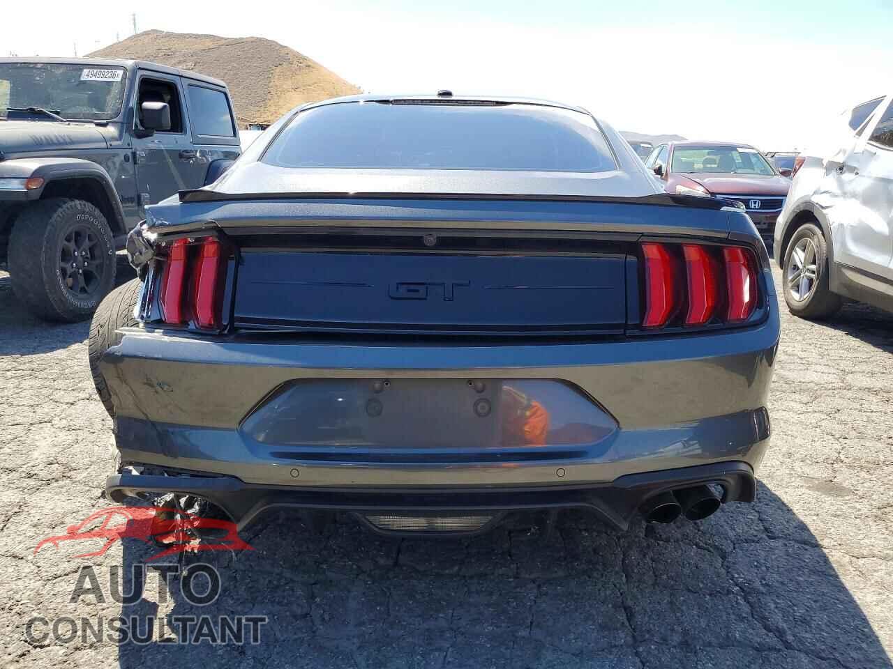 FORD MUSTANG 2018 - 1FA6P8CF7J5163727