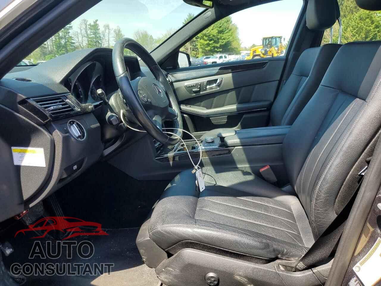 MERCEDES-BENZ E-CLASS 2011 - WDDHF8HB4BA389900