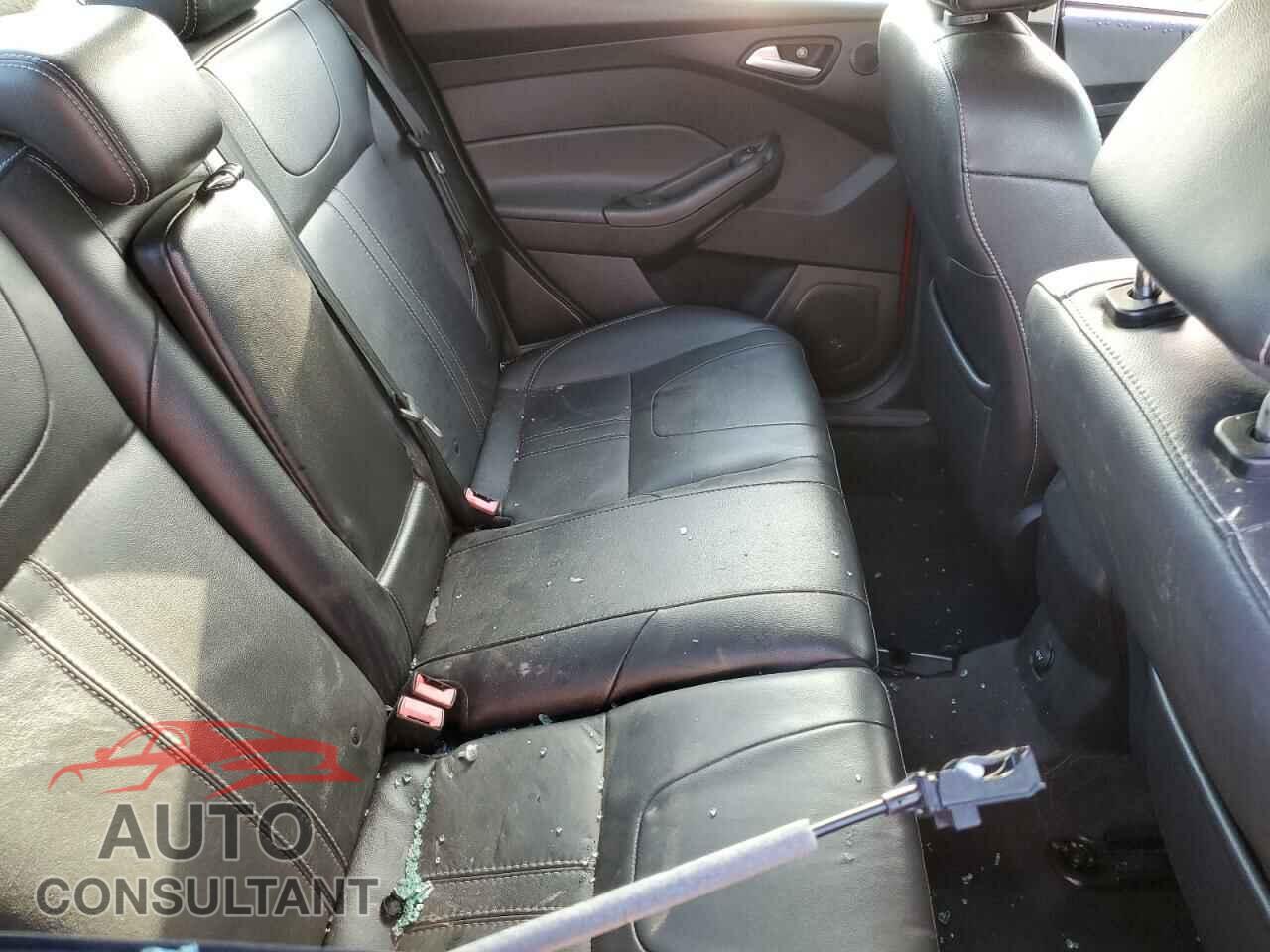 FORD FOCUS 2014 - 1FADP3F23EL203547